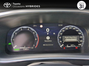 Photo 14 du bon plan TOYOTA Corolla 1.8 140ch Design MY24 occasion à 24400 €