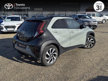 Photo 2 du bon plan TOYOTA Aygo X 1.0 VVT-i 72ch Design S-CVT MY23 occasion à 16990 €