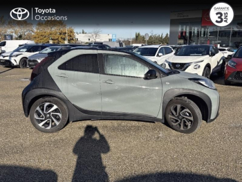 Photo 3 du bon plan TOYOTA Aygo X 1.0 VVT-i 72ch Design S-CVT MY23 occasion à 16990 €