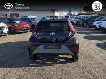 Photo 4 du bon plan TOYOTA Aygo X 1.0 VVT-i 72ch Design S-CVT MY23 occasion à 16990 €