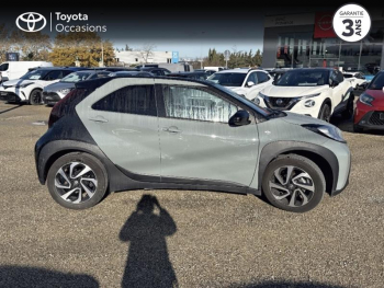 Photo 17 du bon plan TOYOTA Aygo X 1.0 VVT-i 72ch Design S-CVT MY23 occasion à 16990 €