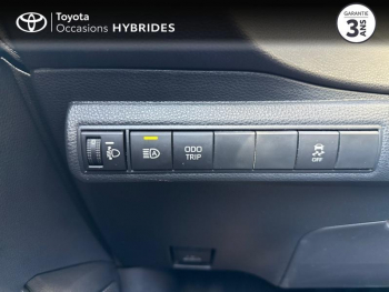 Photo 20 du bon plan TOYOTA Corolla Touring Spt 1.8 140ch Design MY24 occasion à 28490 €