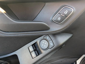 Photo 12 du bon plan FORD Fiesta 1.0 Flexifuel 95ch Cool & Connect 5p occasion à 14450 €