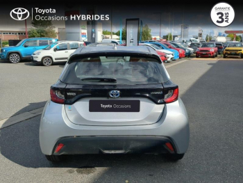 Photo 4 du bon plan TOYOTA Yaris 116h Dynamic Business 5p + Programme Beyond Zero Academy MY22 occasion à 20490 €