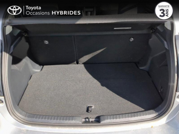 Photo 10 du bon plan TOYOTA Yaris 116h Dynamic Business 5p + Programme Beyond Zero Academy MY22 occasion à 20490 €