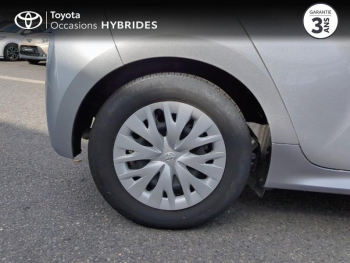 Photo 16 du bon plan TOYOTA Yaris 116h Dynamic Business 5p + Programme Beyond Zero Academy MY22 occasion à 20490 €