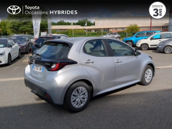 Photo 18 du bon plan TOYOTA Yaris 116h Dynamic Business 5p + Programme Beyond Zero Academy MY22 occasion à 20490 €