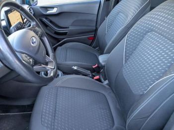 Photo 7 du bon plan FORD Fiesta 1.0 EcoBoost 100ch Stop&Start Titanium 5p occasion à 9990 €