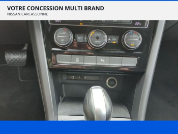 Photo 24 du bon plan VOLKSWAGEN Touran 1.4 TSI 150ch BlueMotion Technology Confortline DSG7 5 places occasion à 17990 €