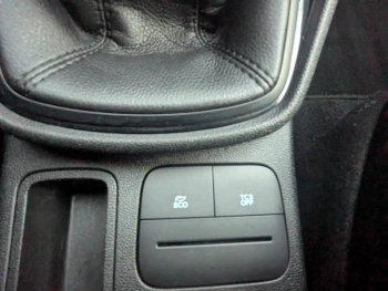 Photo 19 du bon plan FORD Fiesta 1.1 85ch Cool & Connect 5p Euro6.2 occasion à 11390 €