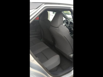 Photo 15 du bon plan TOYOTA C-HR 2.0 Hybride Rechargeable 225ch Design MY25 occasion à 36990 €