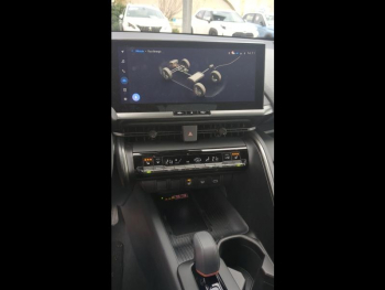 Photo 21 du bon plan TOYOTA C-HR 2.0 Hybride Rechargeable 225ch Design MY25 occasion à 36990 €