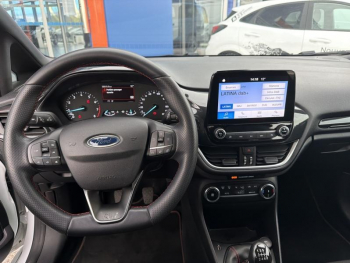 Photo 19 du bon plan FORD Fiesta 1.0 Flexifuel 95ch ST-Line 5p occasion à 15990 €