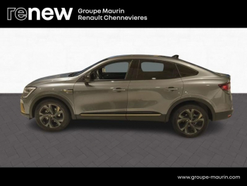 Photo 5 du bon plan RENAULT Arkana 1.6 E-Tech hybride 145ch Engineered -22 occasion à 23891 €