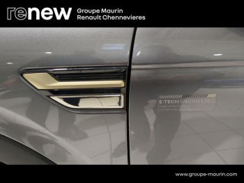 Photo 17 du bon plan RENAULT Arkana 1.6 E-Tech hybride 145ch Engineered -22 occasion à 23891 €