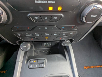 Photo 19 du bon plan FORD Ranger VUL 3.2 TDCi 200ch Double Cabine Wildtrak BVA occasion à 27350 €