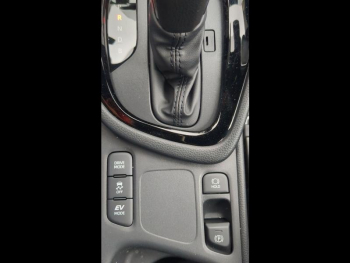 Photo 24 du bon plan TOYOTA Yaris 130h Collection 5p MY25 occasion à 26490 €