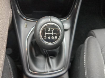 Photo 23 du bon plan FORD Puma 1.0 Flexifuel 125ch S&S mHEV Titanium occasion à 20490 €