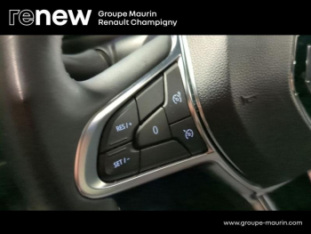 Photo 19 du bon plan RENAULT Captur 1.6 E-Tech Plug-in 160ch Intens occasion à 16990 €