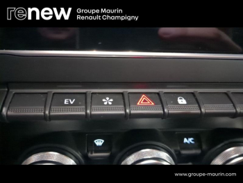 Photo 23 du bon plan RENAULT Captur 1.6 E-Tech Plug-in 160ch Intens occasion à 16990 €