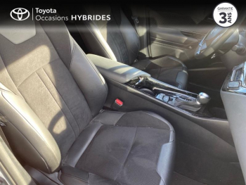 Photo 6 du bon plan TOYOTA C-HR 122h Collection 2WD E-CVT MY22 occasion à 24980 €