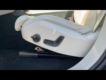 Photo 19 du bon plan VOLVO XC90 T8 AWD 310 + 145ch Ultra Style Dark Geartronic occasion à 104500 €