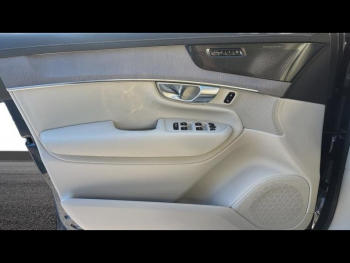 Photo 21 du bon plan VOLVO XC90 T8 AWD 310 + 145ch Ultra Style Dark Geartronic occasion à 104500 €