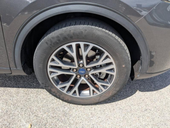 Photo 27 du bon plan FORD Kuga 2.5 Duratec 225ch PHEV Titanium BVA occasion à 22400 €