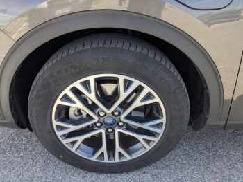 Photo 29 du bon plan FORD Kuga 2.5 Duratec 225ch PHEV Titanium BVA occasion à 22400 €