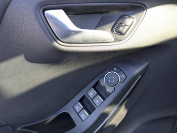 Photo 10 du bon plan FORD Puma 1.0 EcoBoost 155ch mHEV ST-Line X 8cv occasion à 17991 €