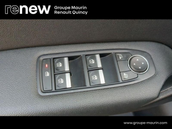 Photo 12 du bon plan RENAULT Captur 1.6 E-Tech hybride 145ch Intens -21 occasion à 18990 €