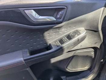 Photo 7 du bon plan FORD Kuga 2.5 Duratec 190ch FHEV ST-Line BVA occasion à 25900 €