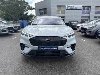 Photo 22 du bon plan FORD Mustang Mach-E Extended Range 99kWh 487ch GT AWD occasion à 49990 €