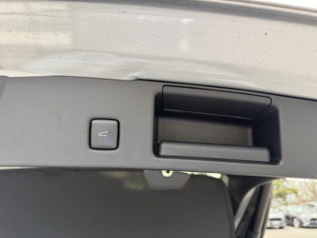 Photo 30 du bon plan FORD Kuga 2.5 Duratec 190ch FHEV E85 ST-Line X BVA occasion à 30900 €