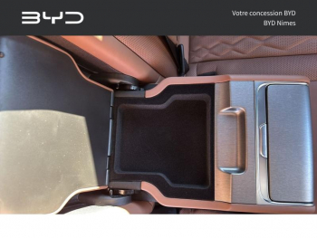 Photo 28 du bon plan BYD Tang 517ch - 86 kWh Flagship (Red) occasion à 43990 €