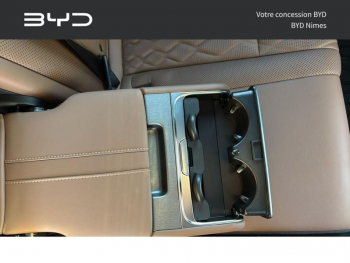 Photo 29 du bon plan BYD Tang 517ch - 86 kWh Flagship (Red) occasion à 43990 €