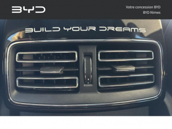 Photo 31 du bon plan BYD Tang 517ch - 86 kWh Flagship (Red) occasion à 43990 €