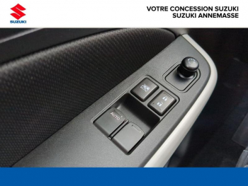 Photo 14 du bon plan SUZUKI Swift 1.2 Dualjet Hybrid 83ch PrivilÃ¨ge occasion à 13990 €