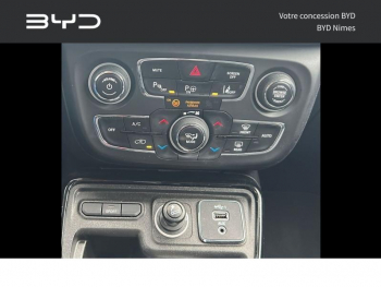 Photo 14 du bon plan JEEP Compass 1.3 GSE T4 150ch Limited 4x2 BVR6 occasion à 18900 €