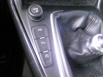 Photo 13 du bon plan FORD Focus 1.5 TDCi 120ch Stop&Start Titanium occasion à 12900 €