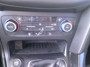 Photo 14 du bon plan FORD Focus 1.5 TDCi 120ch Stop&Start Titanium occasion à 12900 €