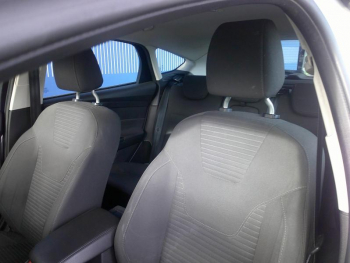 Photo 19 du bon plan FORD Focus 1.5 TDCi 120ch Stop&Start Titanium occasion à 12900 €