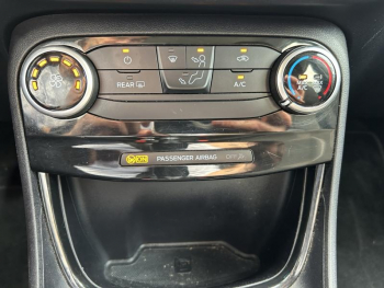 Photo 14 du bon plan FORD Puma 1.0 Flexifuel 125ch S&S mHEV Titanium occasion à 17350 €