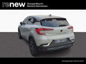 Photo 4 du bon plan RENAULT Captur 1.6 E-Tech hybride rechargeable 160ch Initiale Paris -21B occasion à 20400 €