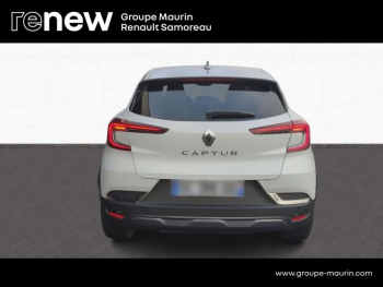 Photo 5 du bon plan RENAULT Captur 1.6 E-Tech hybride rechargeable 160ch Initiale Paris -21B occasion à 20400 €