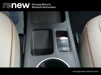 Photo 27 du bon plan RENAULT Captur 1.6 E-Tech hybride rechargeable 160ch Initiale Paris -21B occasion à 20400 €