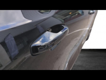 Photo 15 du bon plan VOLVO XC40 B3 163ch Ultra DCT 7 occasion à 42390 €