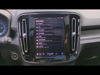 Photo 31 du bon plan VOLVO XC40 B3 163ch Ultra DCT 7 occasion à 42390 €