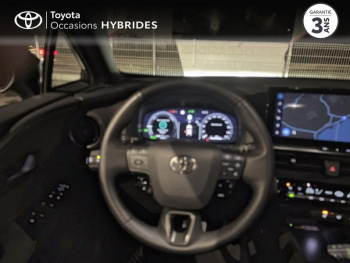 Photo 13 du bon plan TOYOTA C-HR 1.8 Hybride 140ch Design Pack Confort occasion à 30490 €