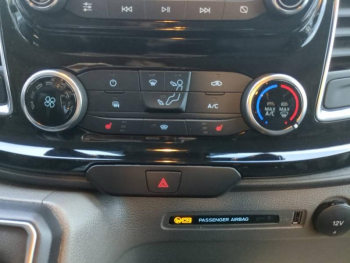 Photo 12 du bon plan FORD Transit Custom Fg VUL 320 L2H1 2.0 EcoBlue 170ch Cabine Approfondie MS-RT BVA8 occasion à 46900 €